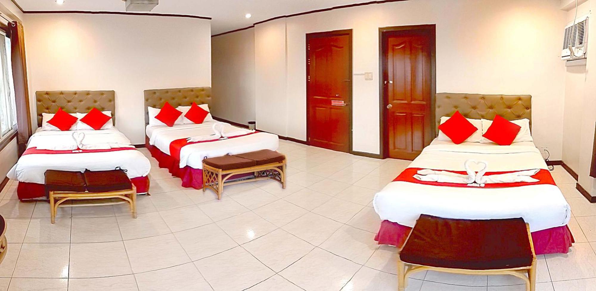 The Humbertos Hotel Davao Exterior foto
